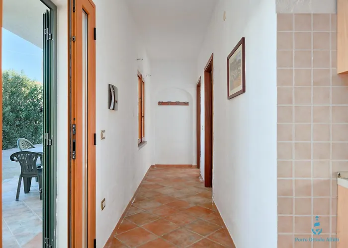 300mt Spiaggia بورتو أوتيولو